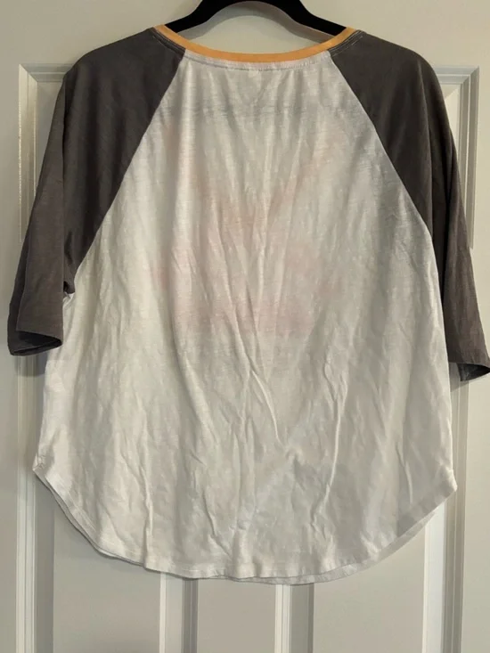 Victoria's Secret White & Gray Baseball Tee with Pink Glitter Logo, size Small - Picture 5 of 7
